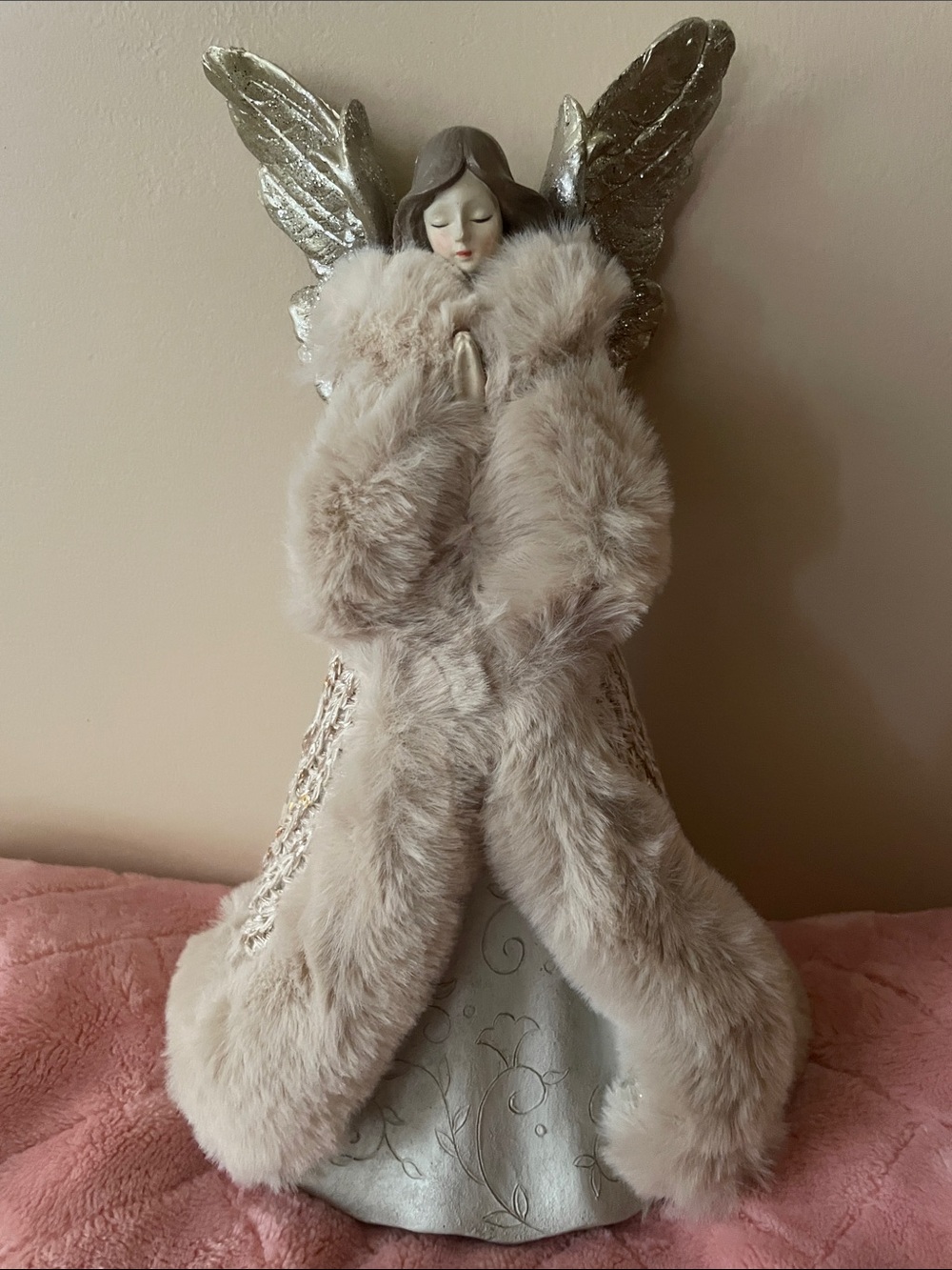 Plush Fur Angel decor - Neutral Beige